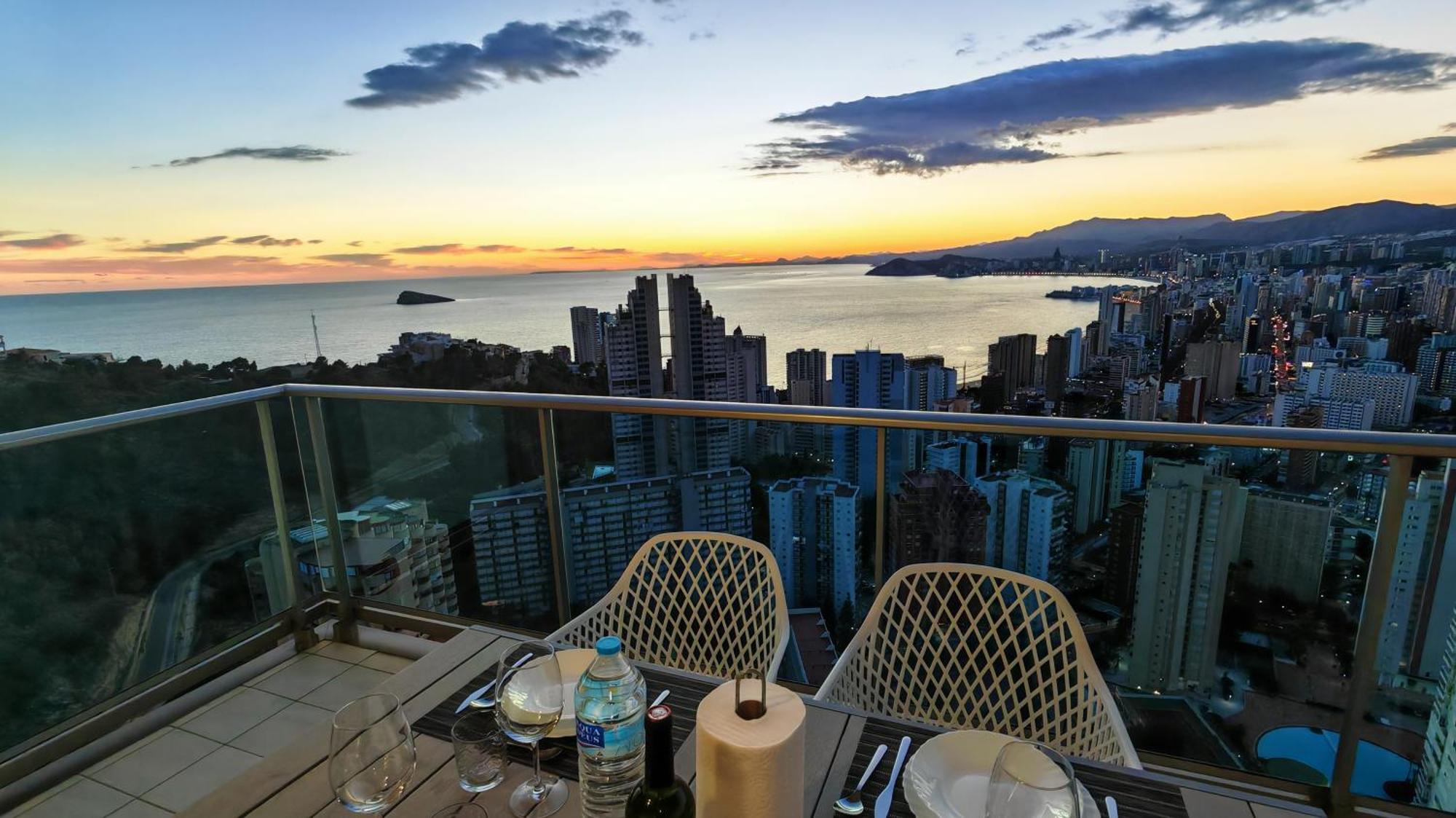 Skyline Floor 28 Sea Views Apartamento Benidorm Exterior foto