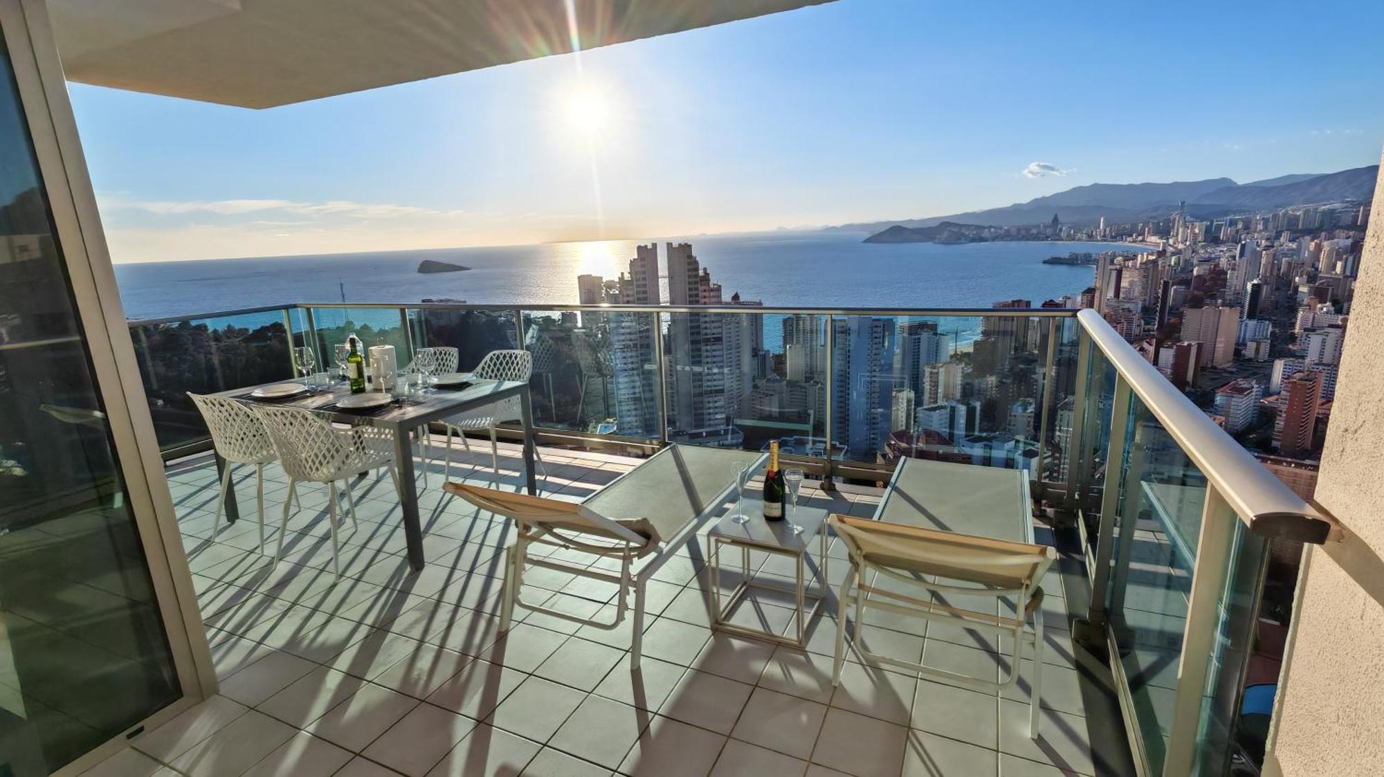 Skyline Floor 28 Sea Views Apartamento Benidorm Exterior foto